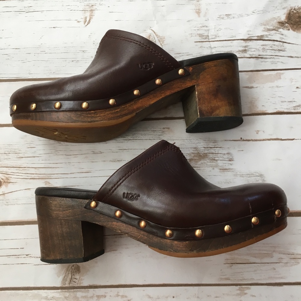UGG • Leather Clogs With Fuzzy Lining
